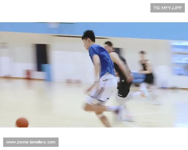 崔永熙洛杉矶参加5v5训练 或成部分球队中心选择 崔永熙洛杉矶参加5v5训练 或成部分球队中心选择